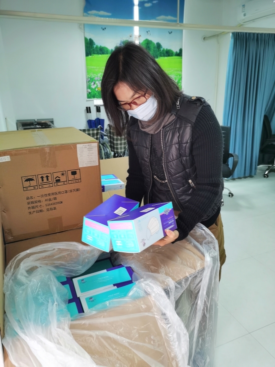 已處理36  特殊教育學校對防疫物資進行清點、檢查.jpg