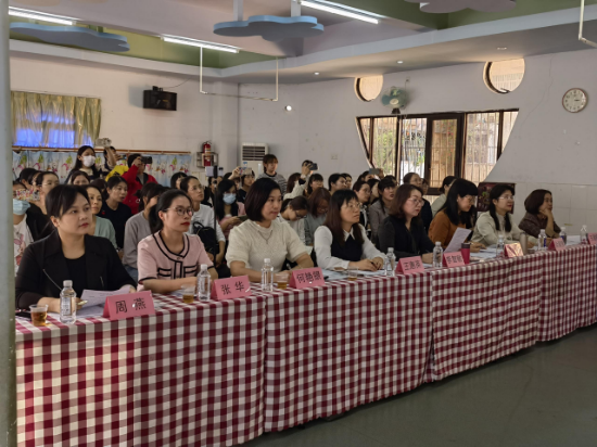 “同”樣主題“異”樣精彩，助推園本教研1.jpg